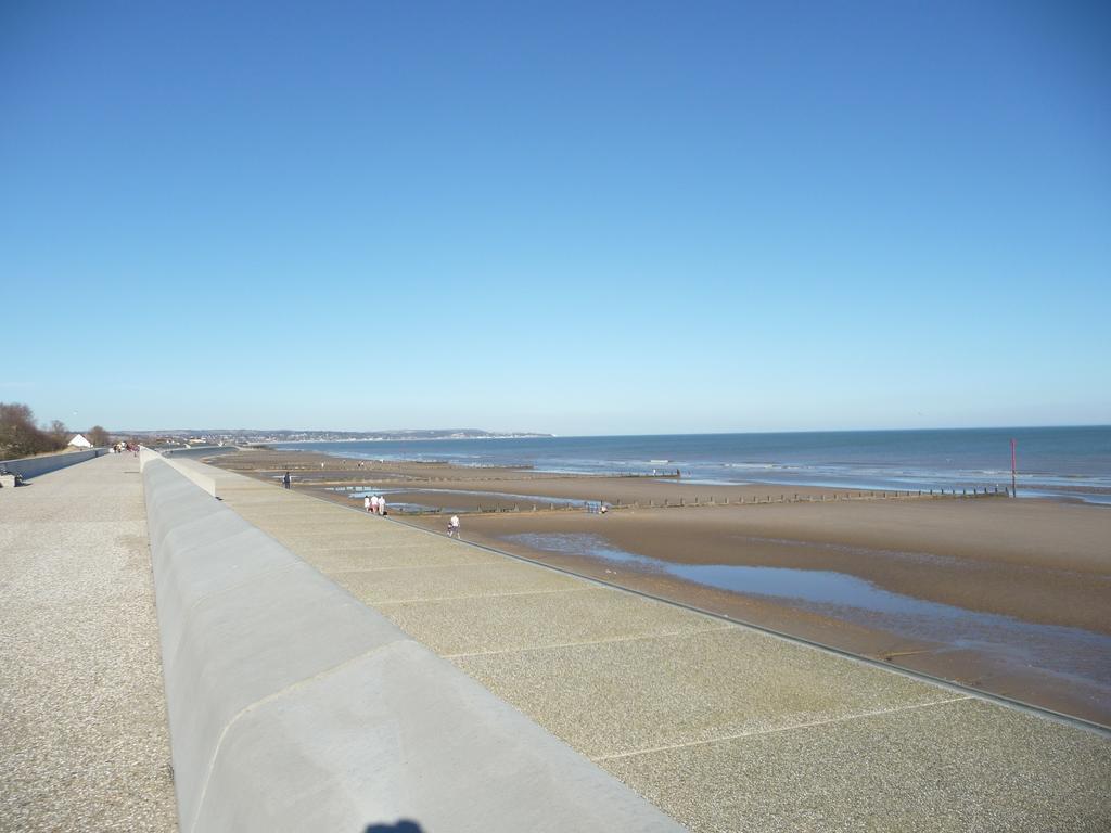 Waterside Guesthouse Dymchurch Ngoại thất bức ảnh